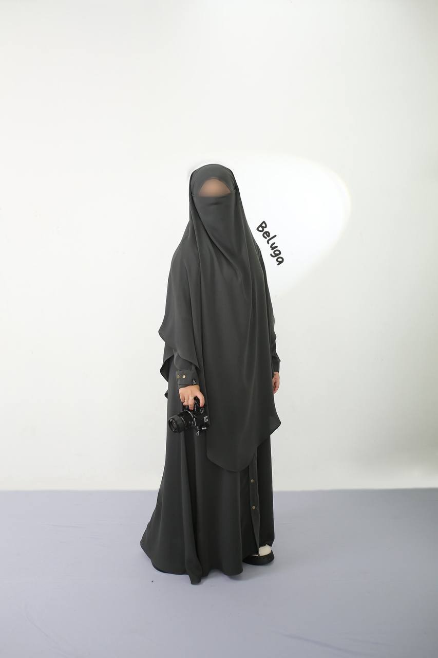 Kinan_Abaya_Beluga.jpg