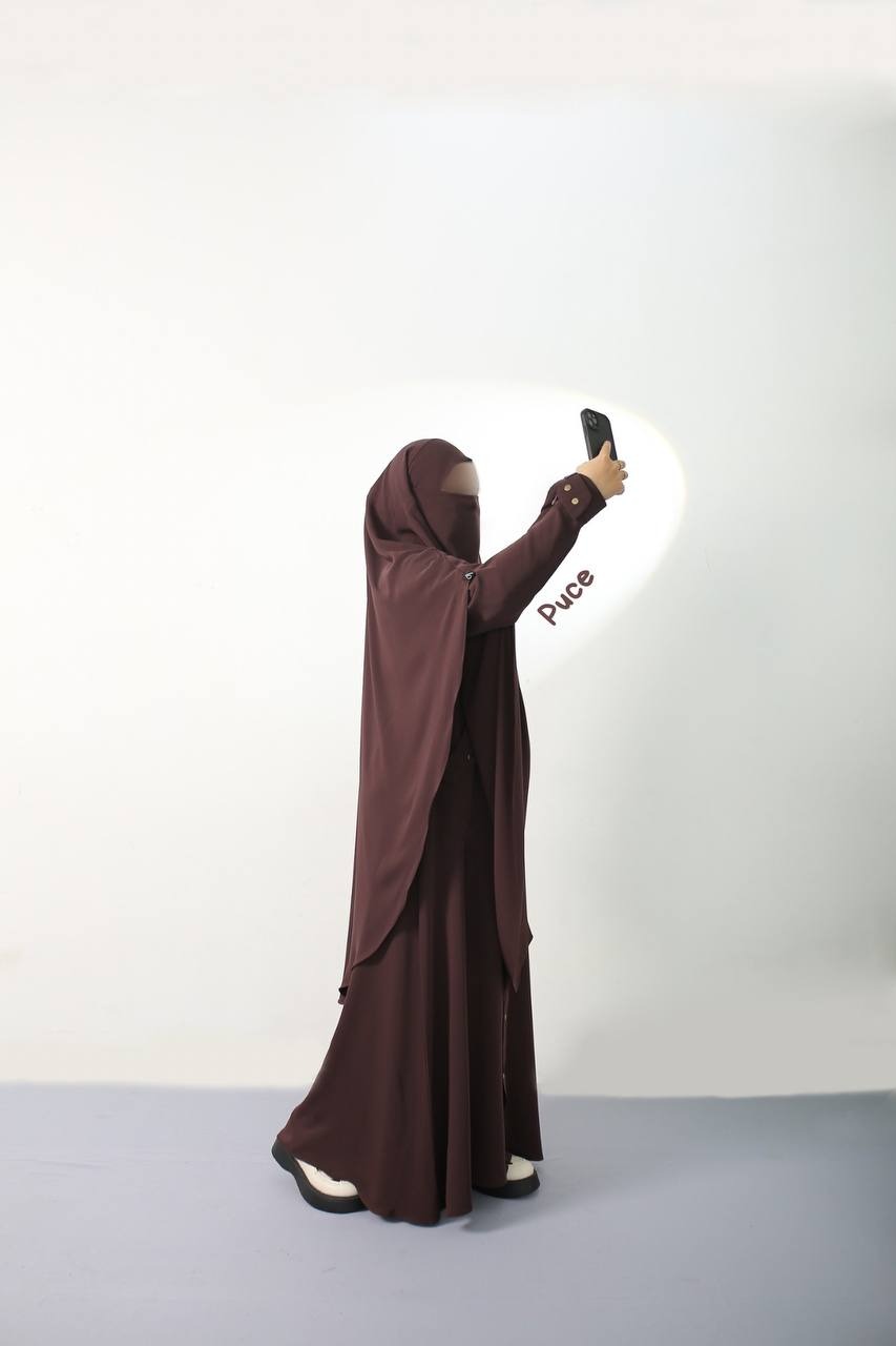 Kinan_Abaya_Puce.jpg
