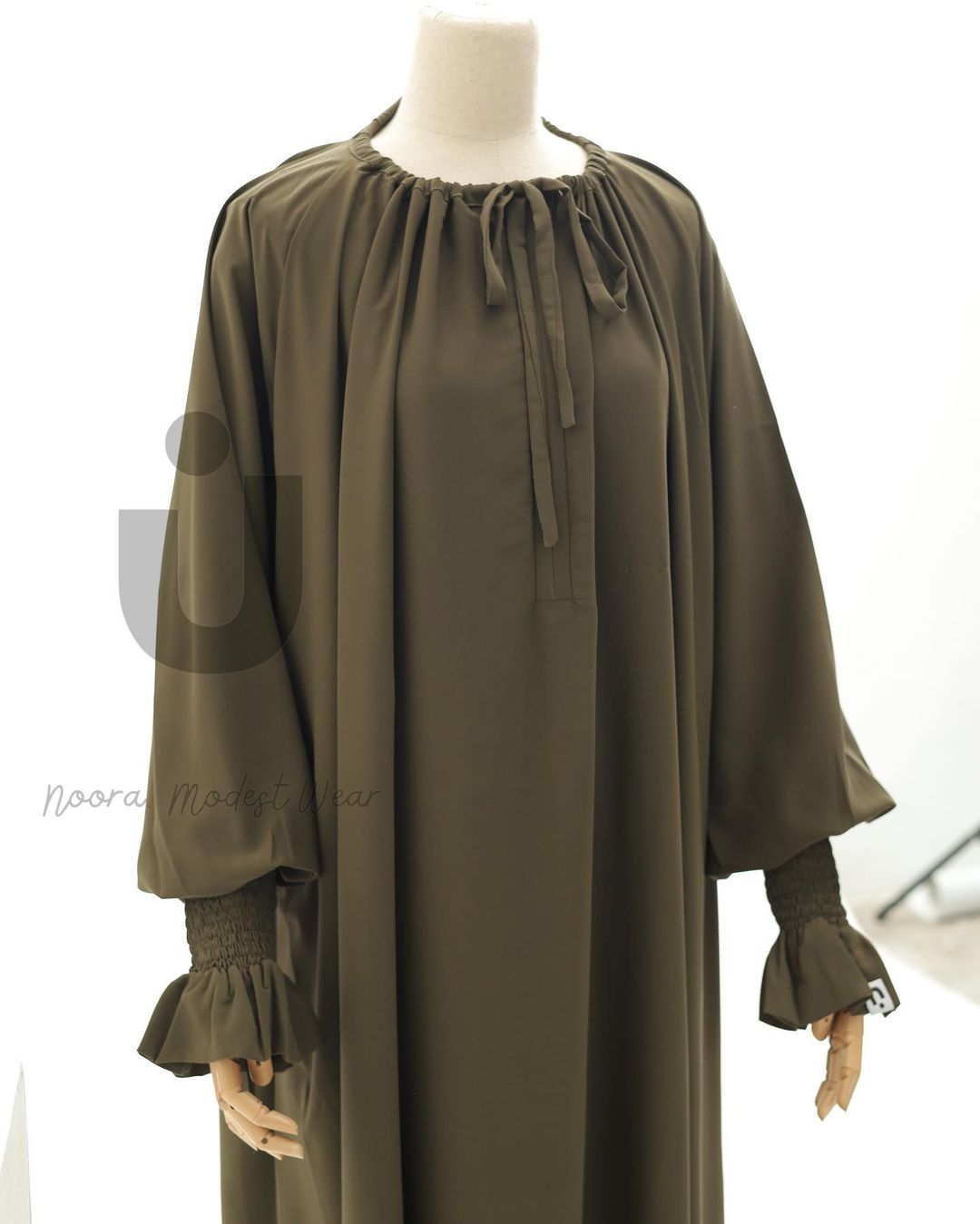 NOORA_GAMIS_WARDAH_Hijau_Lumut.jpg